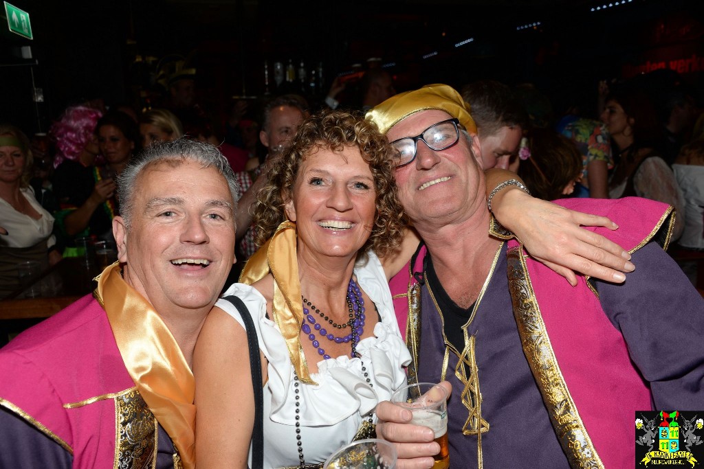 ../Images/Kroegentocht 400.jpg